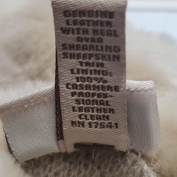 UGG AUSTRALIA NIB Leather Shortie Gloves - Picture 5 of 7